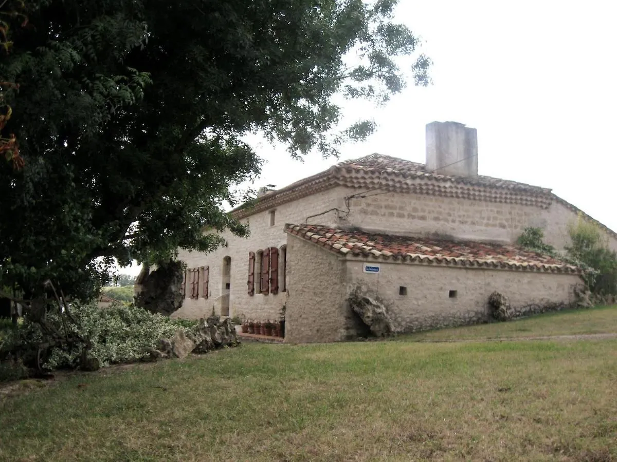 Maison au calme à la campagne dans le Quercy avec piscine et spa gonflable Bouloc  Casa de Férias