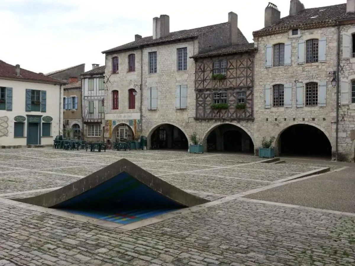 Maison au calme à la campagne dans le Quercy avec piscine et spa gonflable Bouloc